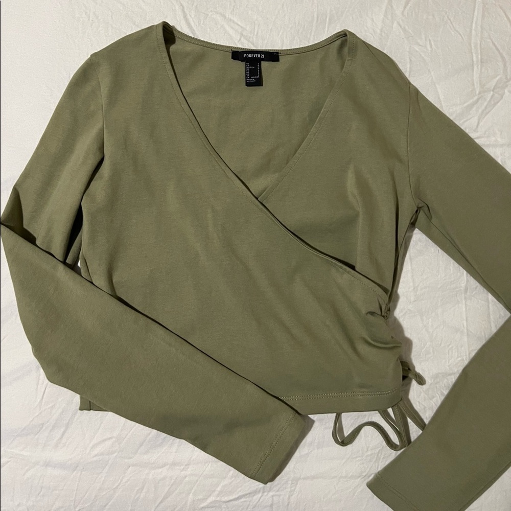 forever 21 cropped tee